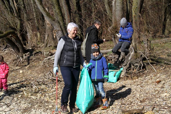 Seeuferreinigung_2018-03-24_IMG_8946.jpg